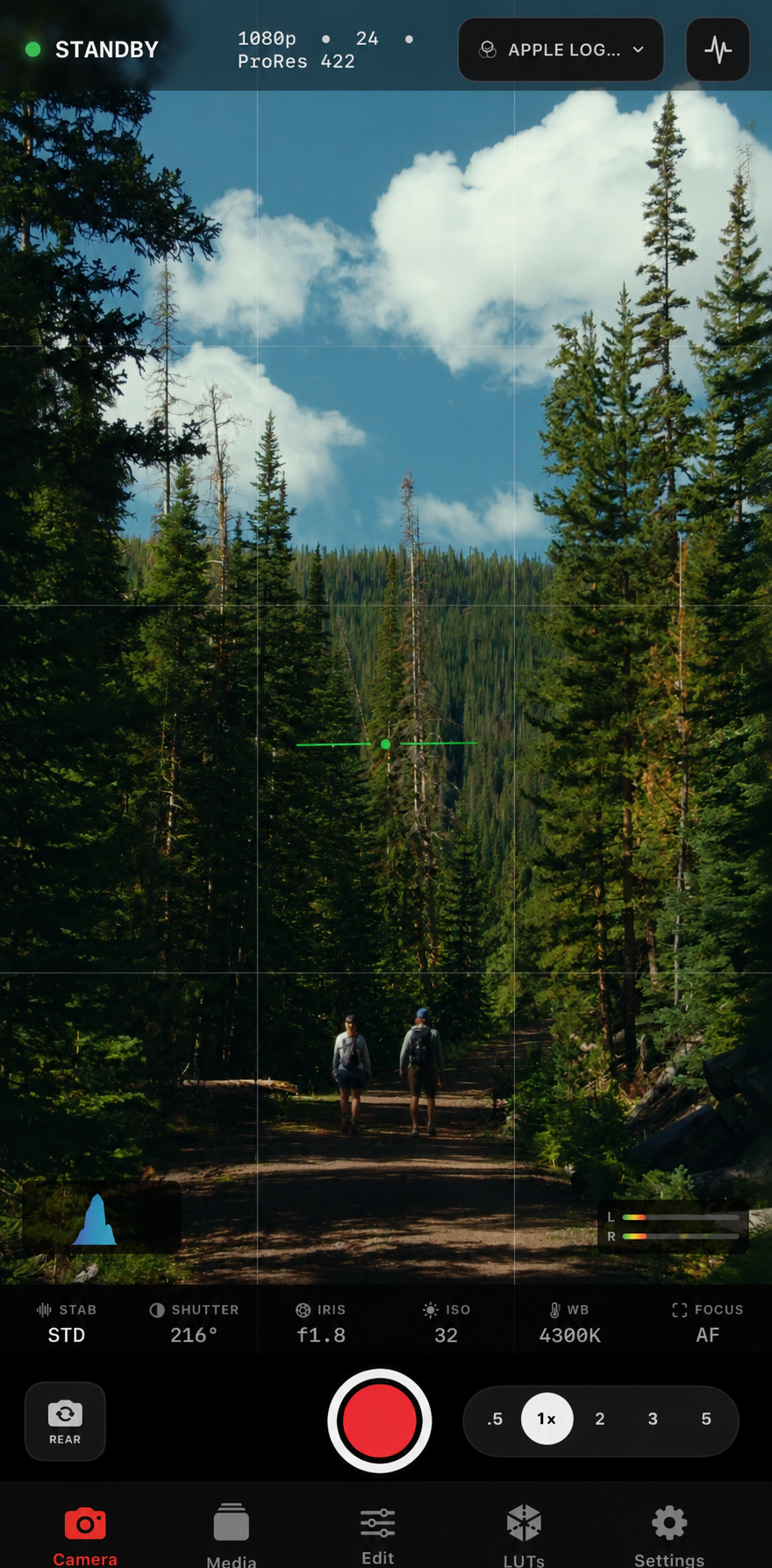 Chromis camera screen showing a forest scene with recording controls and monitor assists.